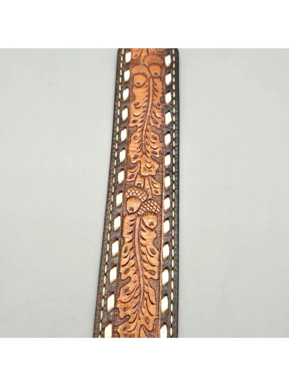 Vintage Justin Tooled Top Grain Cowhide Leather Belt Acorn Leaf Design Western